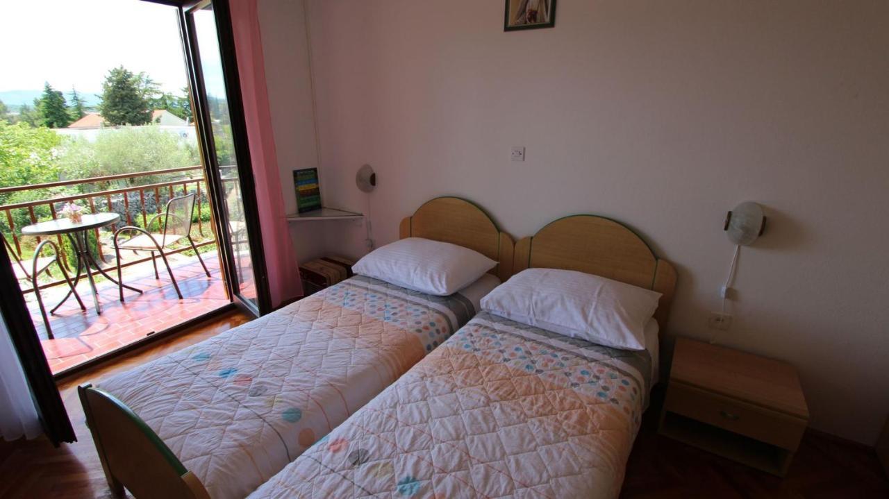 Apartments And Rooms Jelka مالينسكا المظهر الخارجي الصورة