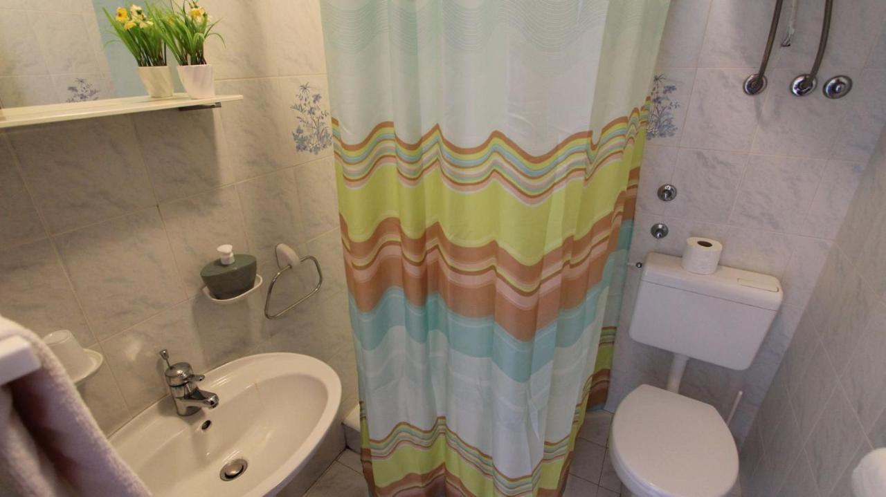 Apartments And Rooms Jelka مالينسكا المظهر الخارجي الصورة