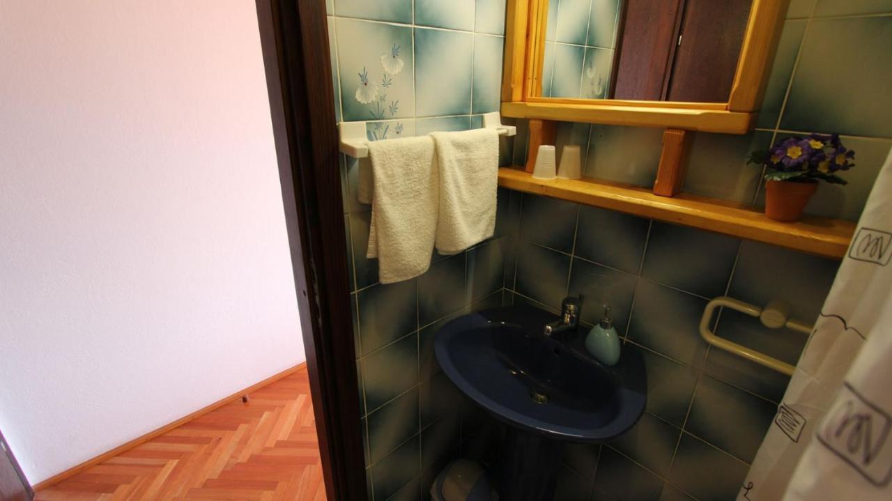 Apartments And Rooms Jelka مالينسكا المظهر الخارجي الصورة