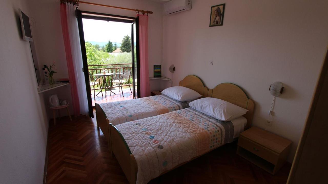 Apartments And Rooms Jelka مالينسكا المظهر الخارجي الصورة